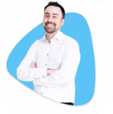 Headshot of Lucas Praneuf